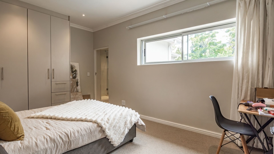 To Let 3 Bedroom Property for Rent in Bishopscourt Western Cape